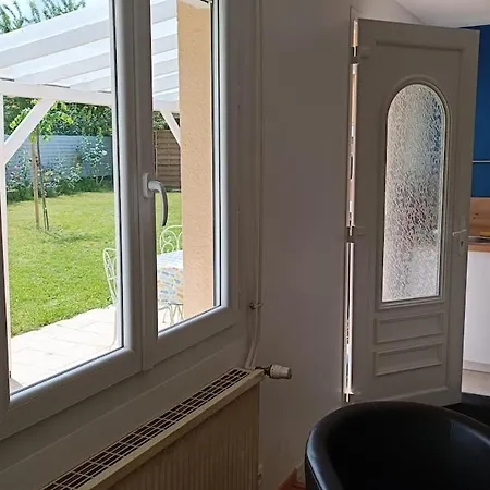Holiday home Maison De Plein Pied Avec Jardin Poitiers
