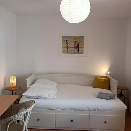 Maison De Plein Pied Avec Jardin Holiday home *