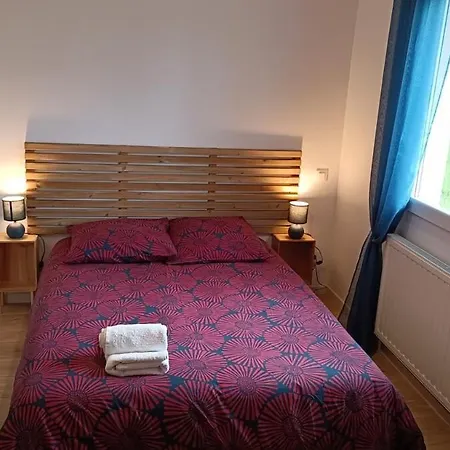 Holiday home Maison De Plein Pied Avec Jardin *